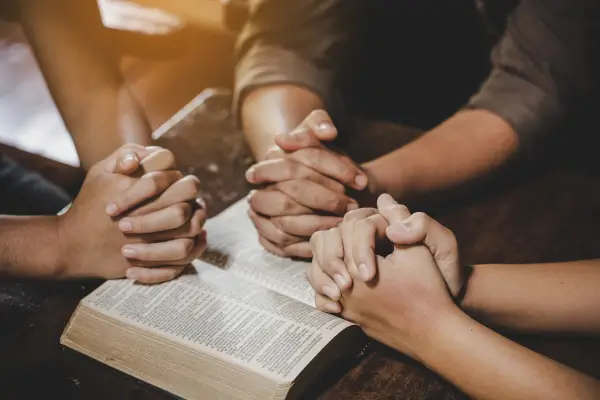 O Poder dos Apps de Oração na Sua Vida Espiritual