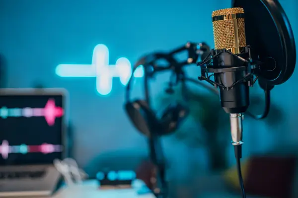 Descubra o Poder dos Podcasts Cristãos Hoje