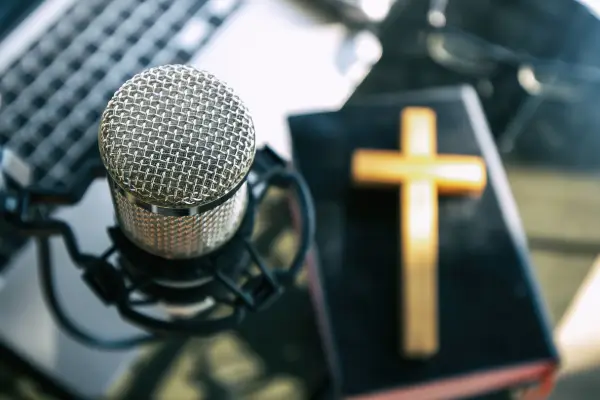 Apps de Rádio Cristã: Música e Fé na Palma da Mão